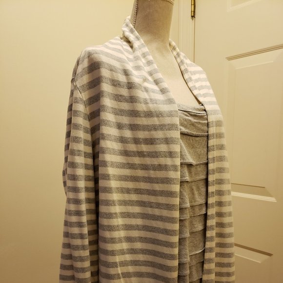 Chico's Zenergy Gray and Alabaster Cardigan - Picture 2 of 7